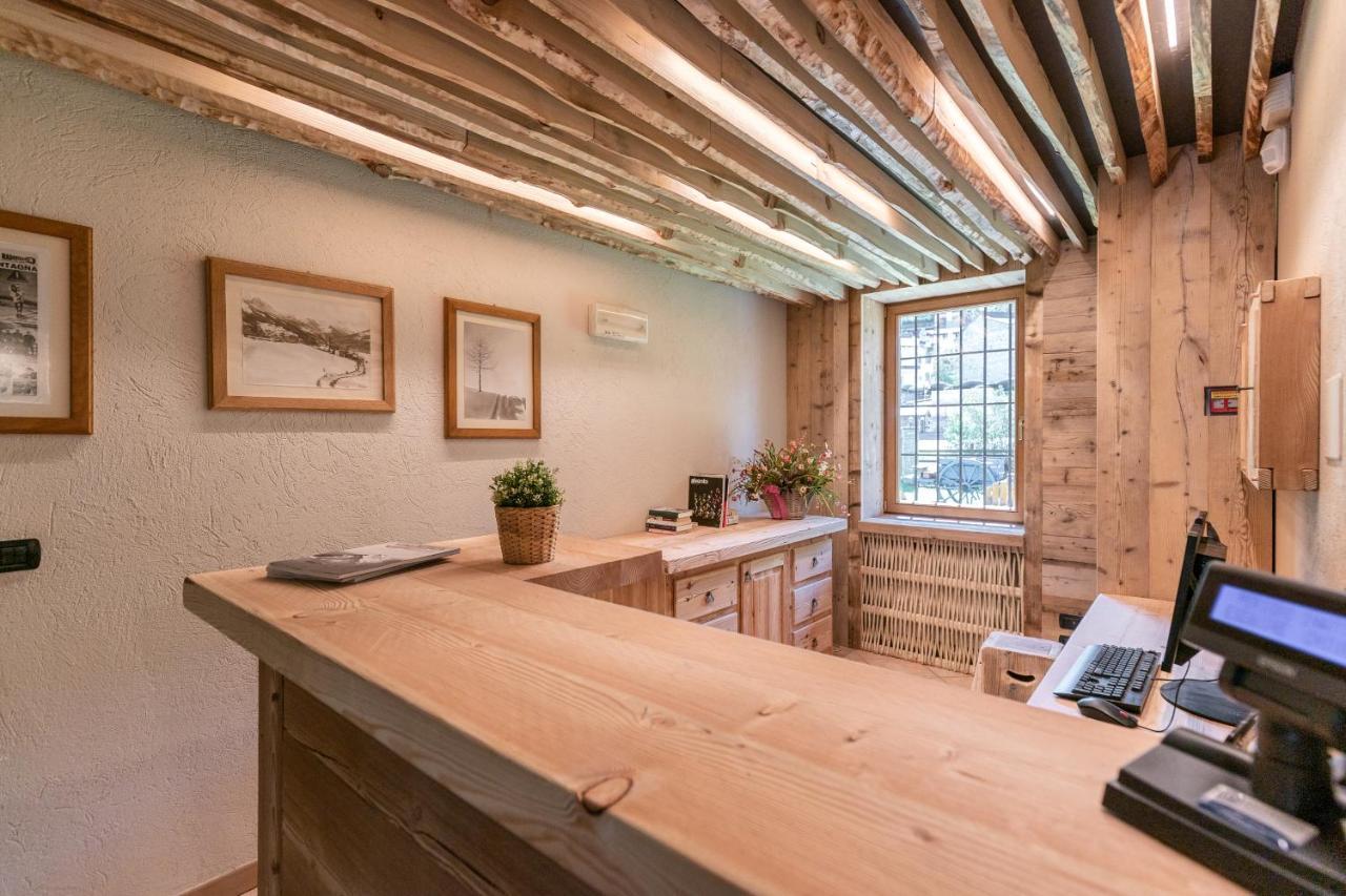 Residence Cascina Genzianella โอลิกซ์ ภายนอก รูปภาพ