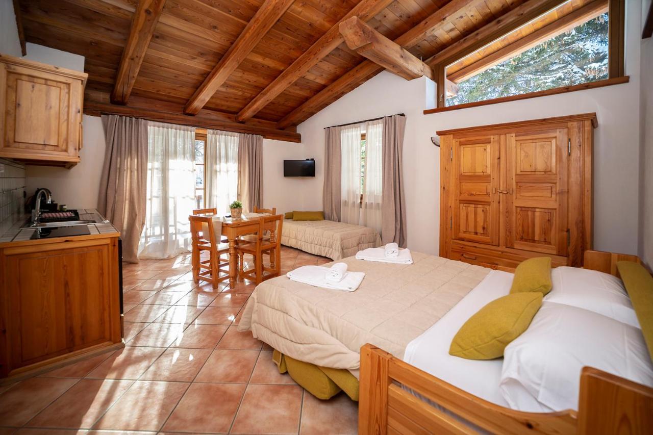 Residence Cascina Genzianella โอลิกซ์ ภายนอก รูปภาพ