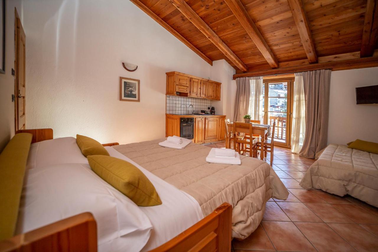 Residence Cascina Genzianella โอลิกซ์ ภายนอก รูปภาพ